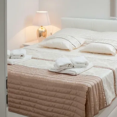 Modern Pjero Apartamento *