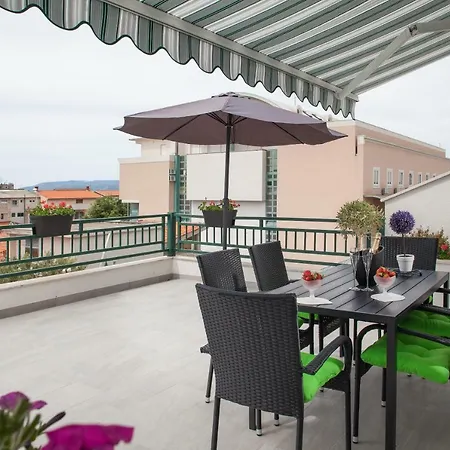 Modern Pjero Apartamento *