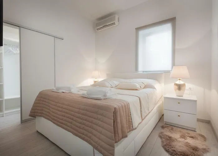 Modern Pjero Apartment *