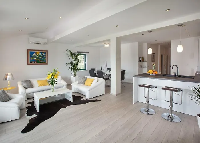 Apartment Modern Pjero