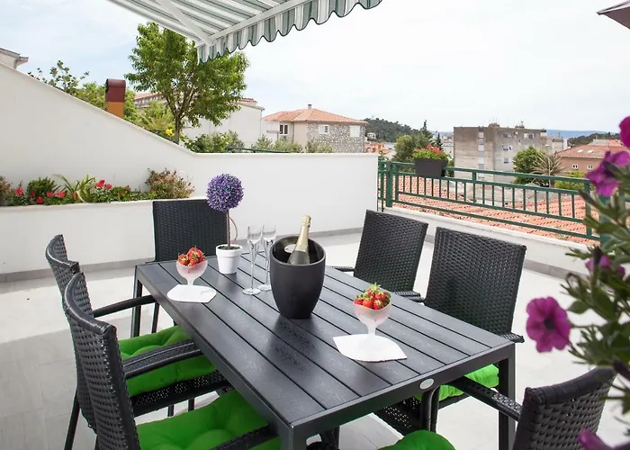 Modern Pjero Apartamento