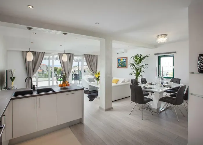 Modern Pjero Apartment *