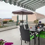 Modern Pjero Apartamento *