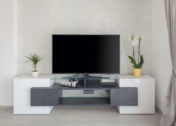 Modern Pjero * 마카르스카