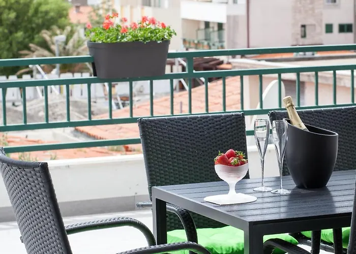 Modern Pjero * Макарська