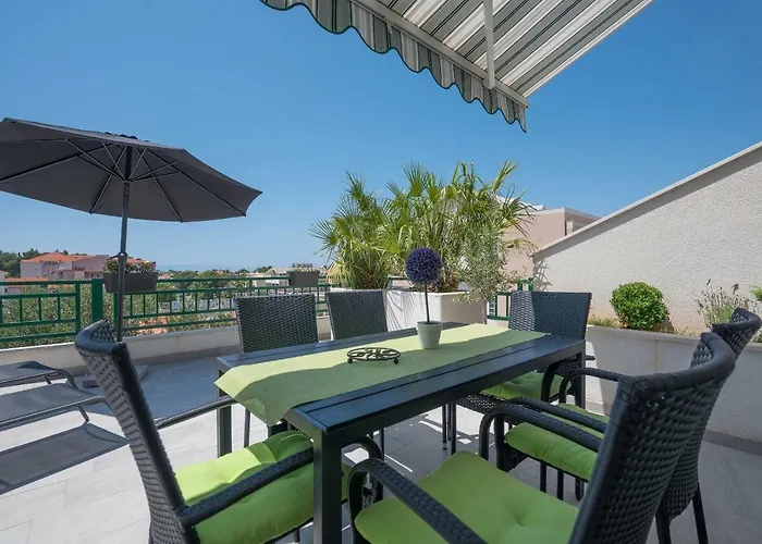 Appartement Modern Pjero *